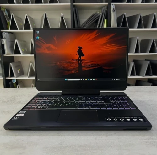 Medion ERAZER 15,6 i7-10750H 16 Go DDR4  512 Go SSD NVMe NVIDIA GeForce RTX 2060 6 Go GDDR6 Clavier RGB