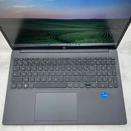 HP 250 G10 neuf jamais utilisé sous emballage 15.6 pouce FHD i5 1334U 8Go DDR4 3200MT/s 512Go SSD NVMe Intel UHD Graphics