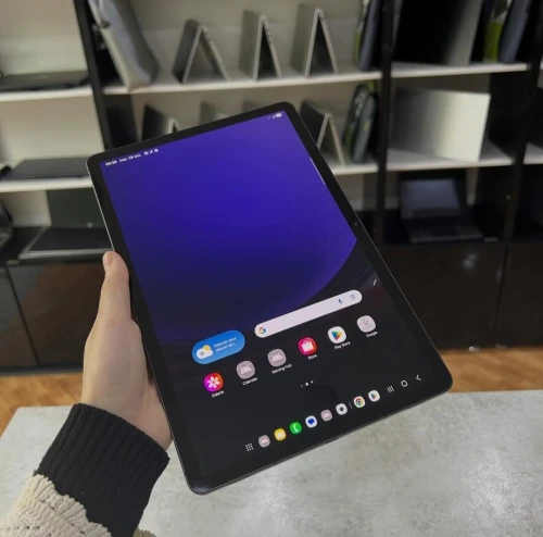 S9 5G Tab (11 pouces)  12 Go RAM / 256 Go Wi-Fi + Cellular (5G) +Stylus R52