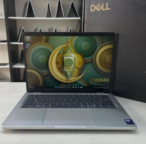 Dell Pro 14 Plus Neuf jamais utilisé Écran 14 pouce Ultra 5 238V (15eme génération) 32 Go de RAM LPDDR5x 256 Go SSD NVMe Intel Arc Graphics 130V