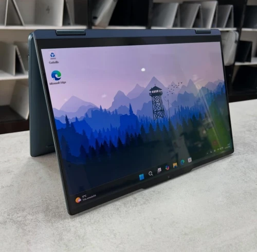 Lenovo Yoga 7 2en1 14 pouce tactile OLED Ryzen 5 7535U 16 Go de RAM LPDDR5 512 Go SSD NVMe