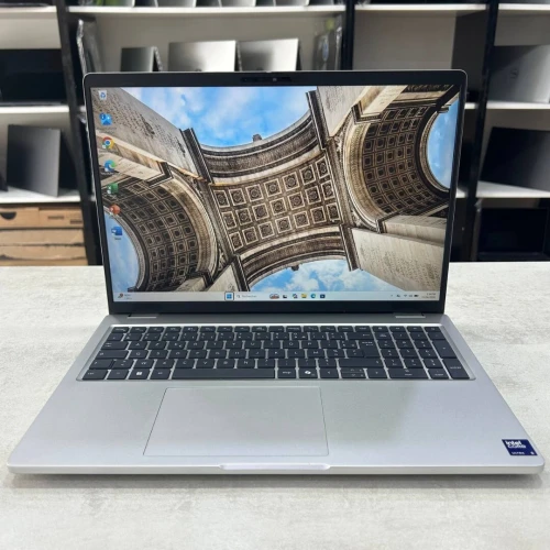 Dell Pro 16 Plus 16 pouce Ultra 5 235U 16 Go DDR5 256 Go SSD NVMe Npu AI Boost
