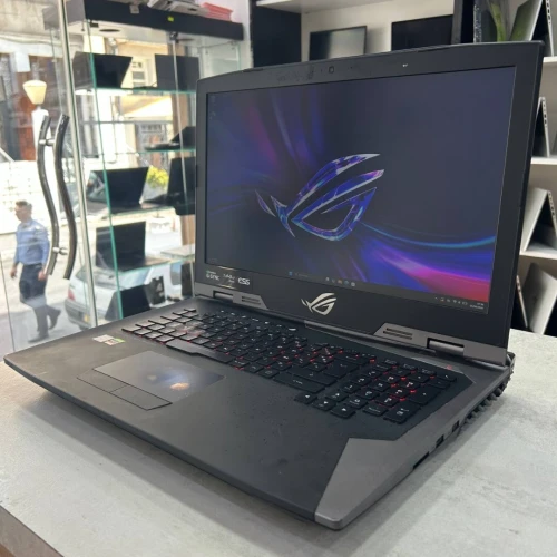 ASUS ROG G17 17,3 pouce 144Hz i7-9750H 32 Go DDR4 1 To SSD NVMe NVIDIA GeForce RTX 2080 8 Go GDDR6 VRAM