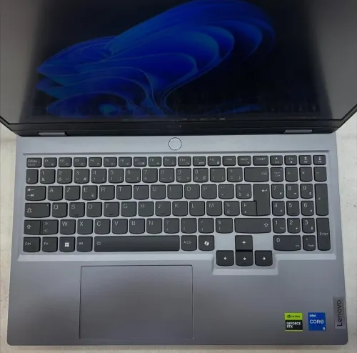 Lenovo LOQ 15 15,6 144Hz RTX 4050 6 Go GDDR6 512 Go SSD NVMe i5-12600HX 16 Go de RAM DDR5 sous emballage