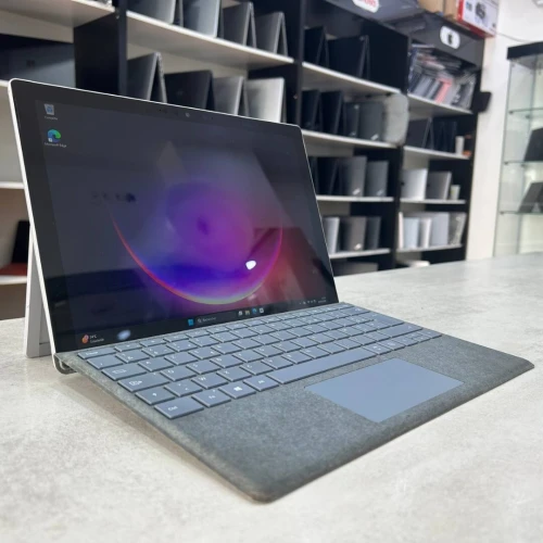 Microsoft Surface Pro 7 2-en-1 (tablette + PC) 12,3 pouce Tactile 2.7K i5-1035G4 8 Go LPDDR4X 256 Go SSD