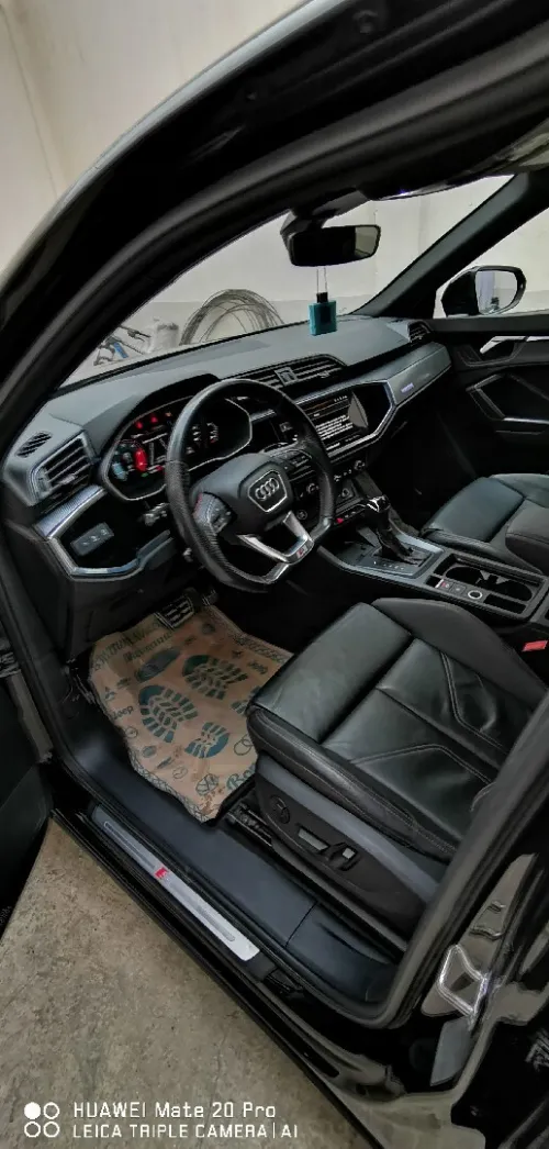 Audi Q3 2024 S line quattro