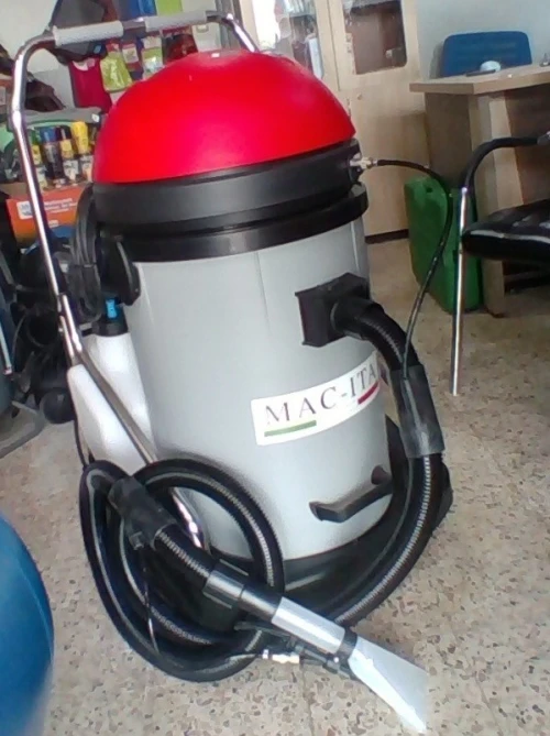 ASPIRATEUR EAU ET POUSSIERE, LIFTING