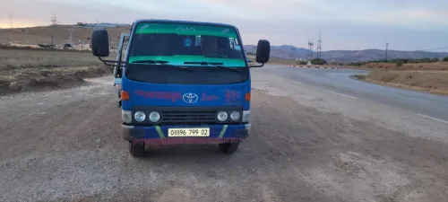 Toyota DYNA 1999
