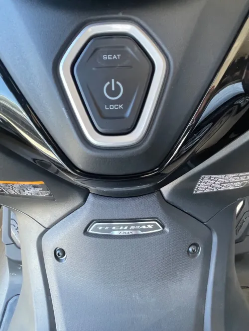 Yamaha T-Max  563 2026