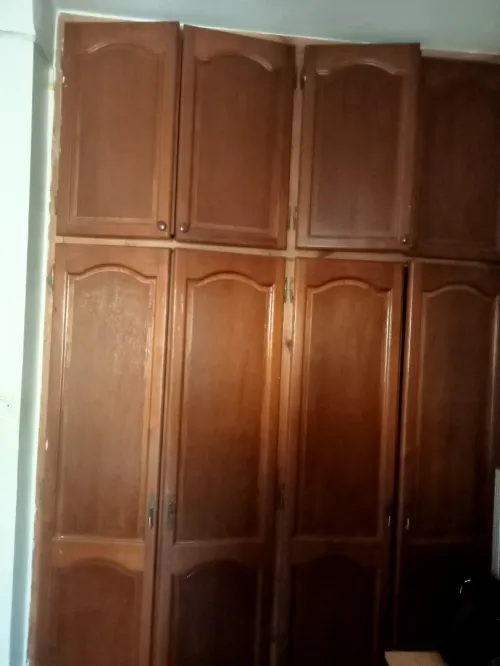 Vente portes placard et fenêtre en bois
