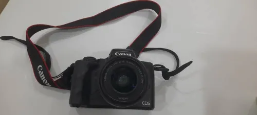 Canon m 50