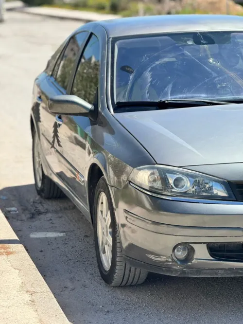 Renault Laguna 2002 Initail paris