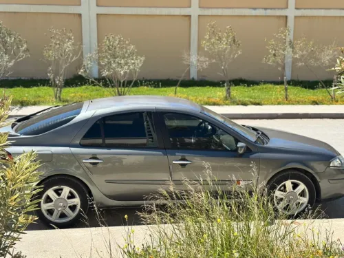 Renault Laguna 2002 Initail paris