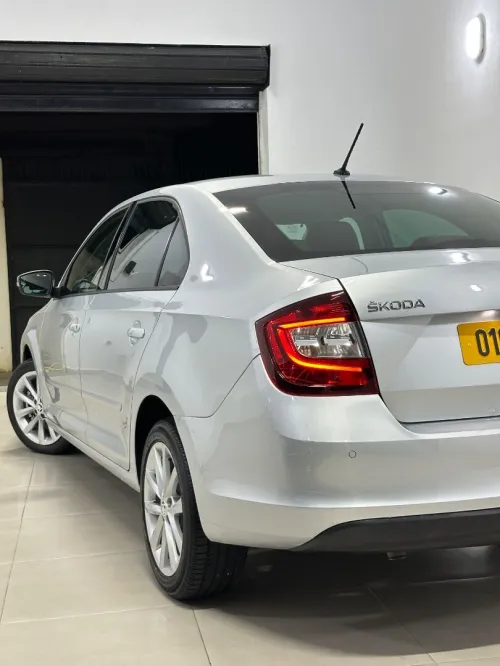 Skoda Rapid 2019 Ambition