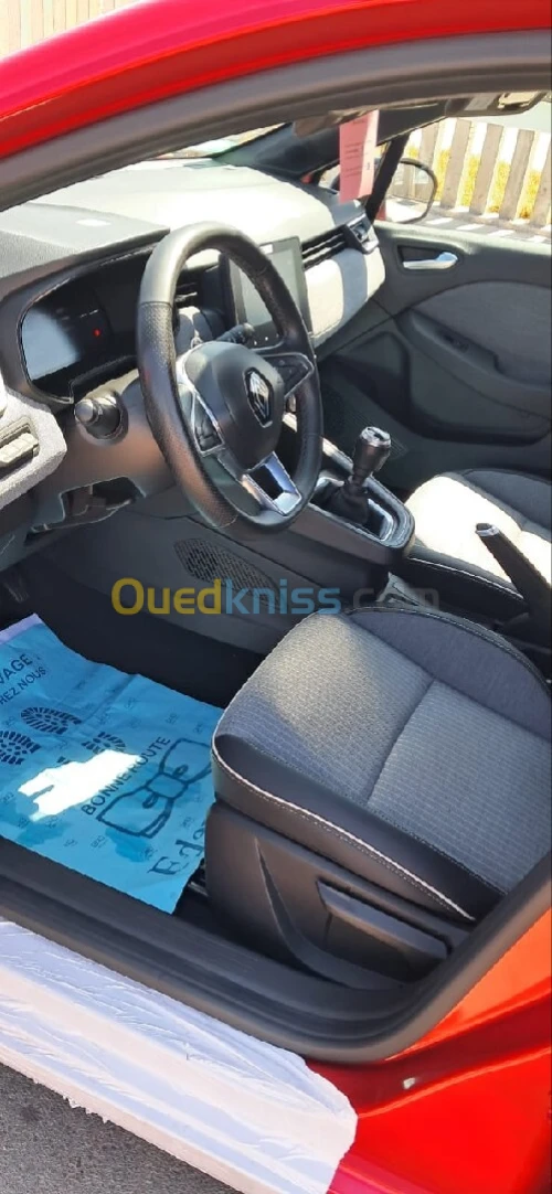 Renault Clio 5  2024 Techno