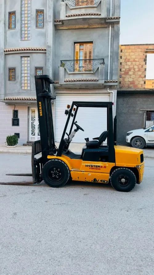 Clark Hyster isuzu 2000