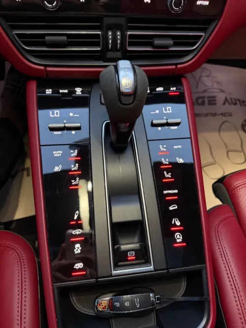 Porsche Macan 2025 T