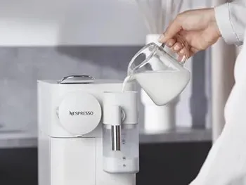 De'Longhi Nespresso Lattissima One