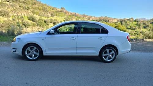 Skoda Rapid 2015 Ambition
