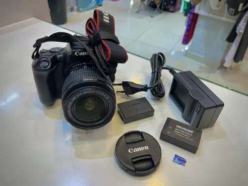 Caonon eos 250d + objectif 18-55mm EFS