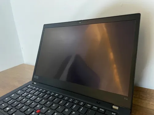 Lenovo T14 i7 10th MX330 32gb ram 512ssd tactile (etat neuf)