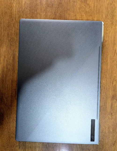 ASUS ROG ZEPHYRUS G15 // RTX 3060 // R7 5800// 2K 165HZ