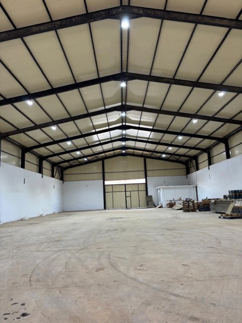 Location Hangar Oran Es senia