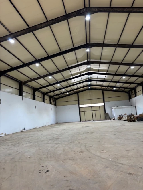 Location Hangar Oran Es senia