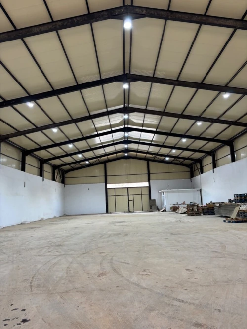 Location Hangar Oran Es senia