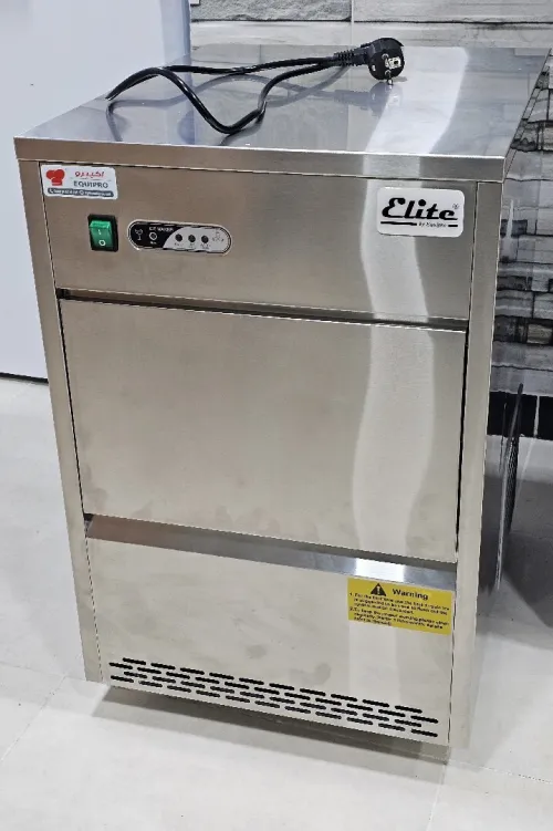 Pondeuse à glaces