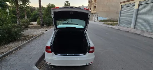 Skoda Superb 2014 