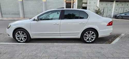 Skoda Superb 2014 