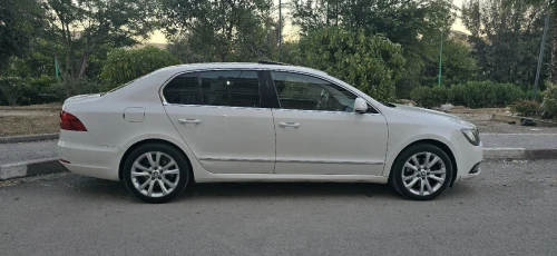 Skoda Superb 2014 
