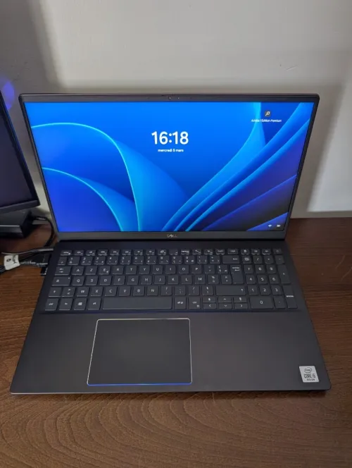 Dell Vostro 15 5501 - i5-1035G1 / 16GB RAM, 256GB SSD