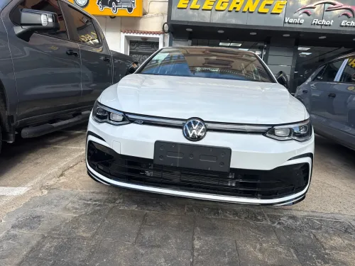 Volkswagen Golf 8 2025 R-Line