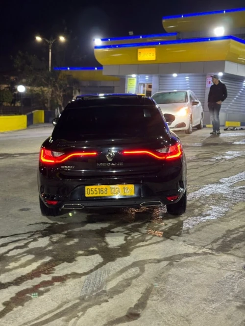 Renault Megane 4  2023 Itens