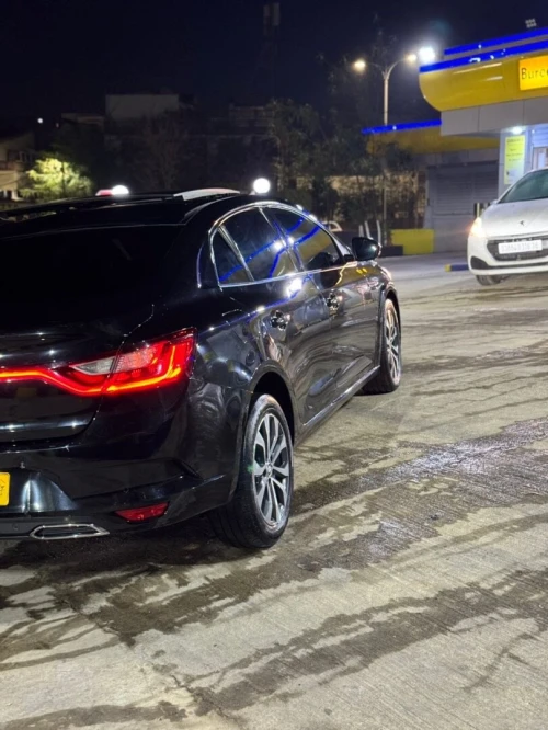 Renault Megane 4  2023 Itens
