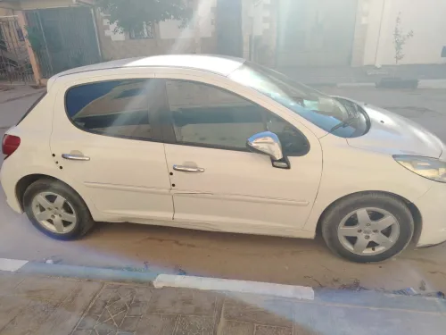 Peugeot 207 2012 