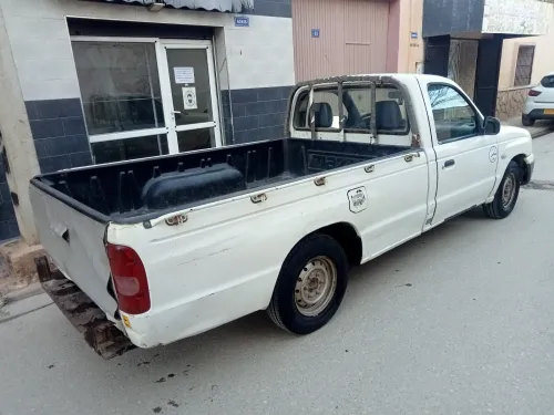 Mazda B2500 2006 