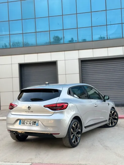 Renault Clio 5 2022 Lutecia