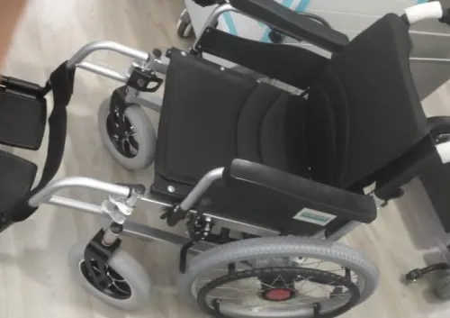 Fauteuil roulant électrique lux