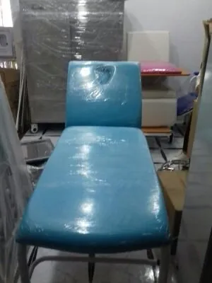 Fauteuil relax et table de massage fixe et portable