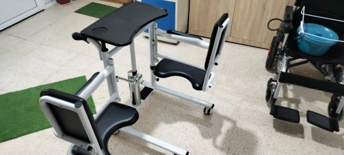 Fauteuil de transfert et de toilette et de douche avec roue 