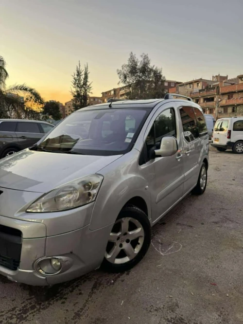 Peugeot Partner 2012 teppe
