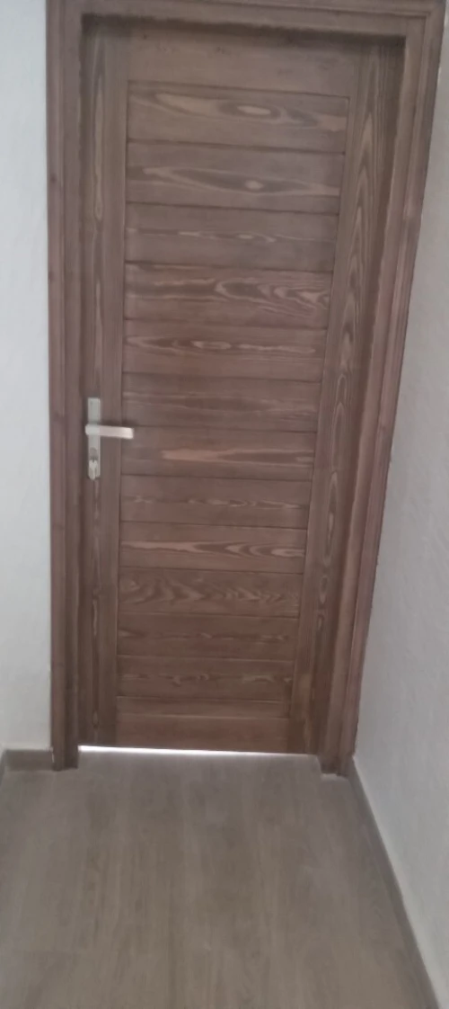 Vernisseur tout typs de bois et metales