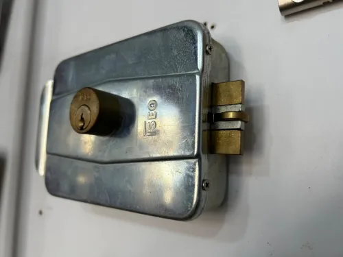Serrure Iseo original italienne