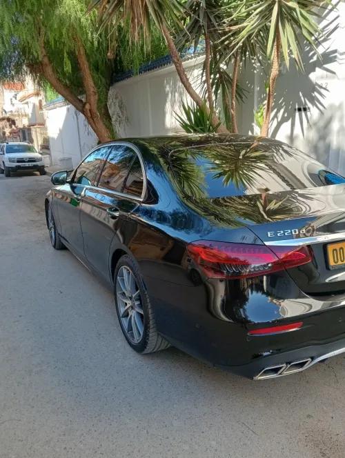 Mercedes E220d 4matic 2021 Toute option