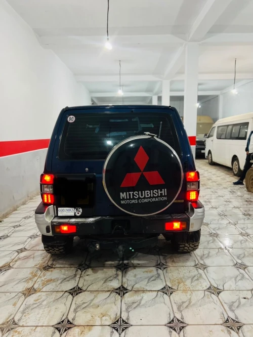 Mitsubishi Pajero Court 1996 Pajero Court