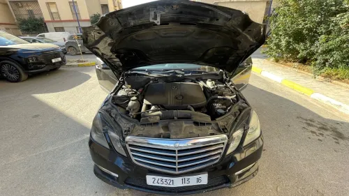 Mercedes Classe E 2013 AVANTGARDE Pack AMG
