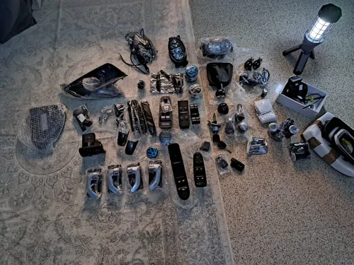 Divers accessoires automobiles 